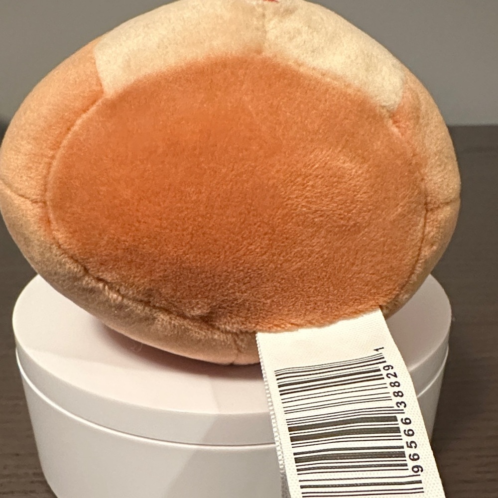 Squishmallows Gingerbread with Earmuffs - Picture 4 of 9